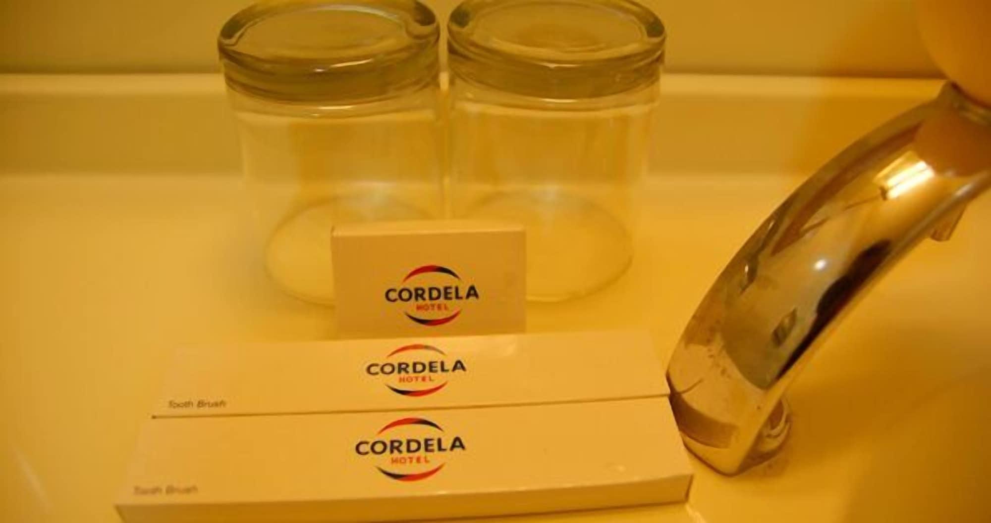Cordela Hotel Cirebon Exteriör bild