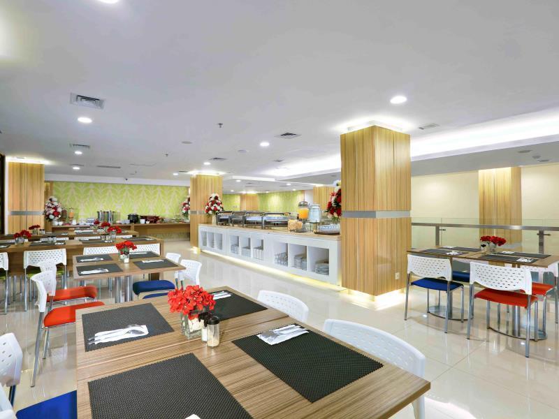 Cordela Hotel Cirebon Exteriör bild